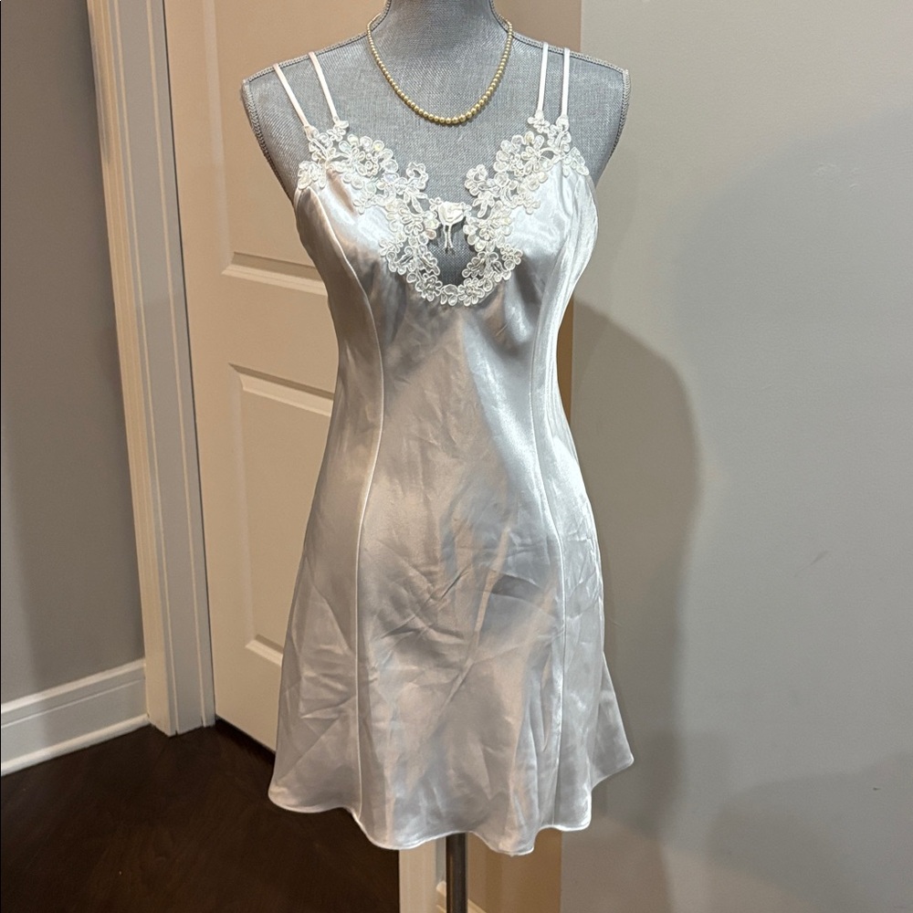 O.Y.O White Slip Dress Nightgown Lace Nightie Negligee Liquid Satin